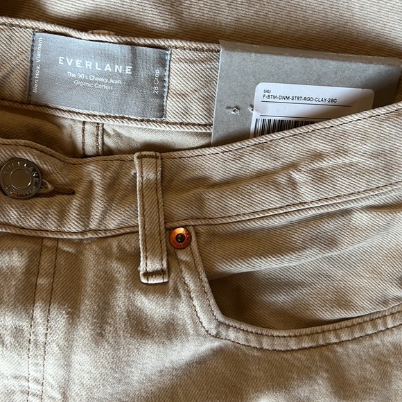 Everlane 90s cheeky jean in clay - Picture 7 of 7